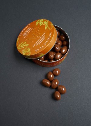 pistaches enrobées de chocolat au lait